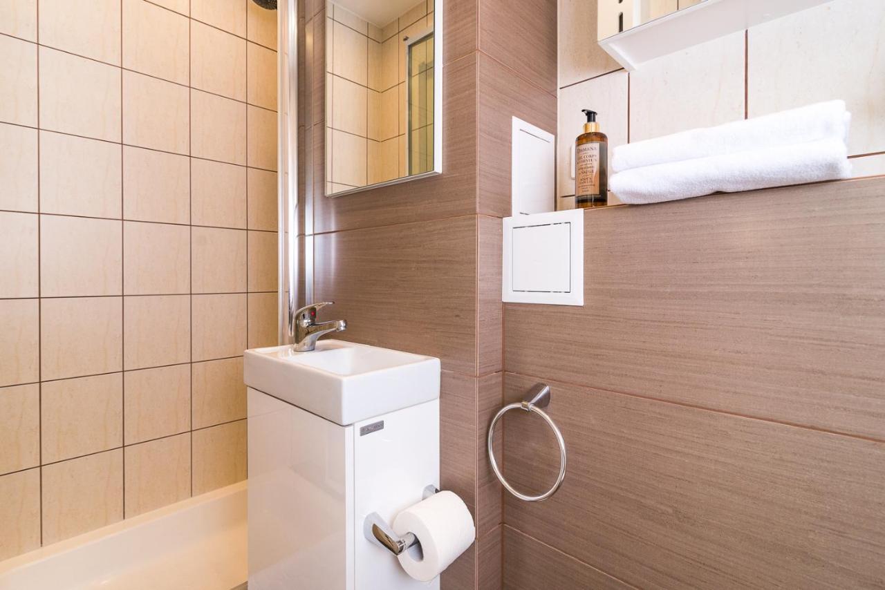Bagno 7 - Modern Apartment By Noclegi Renters Varsóvia Exterior foto